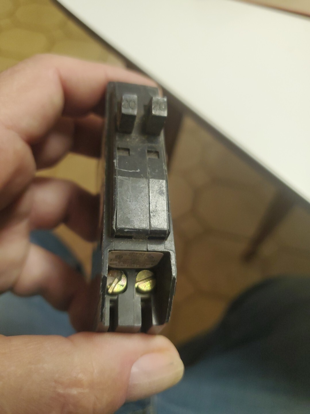 1PC SQUARE D QO2020 QO2020C 20A TWIN CIRCUIT BREAKER (NO HOOK) Type QOT SHP PRIO