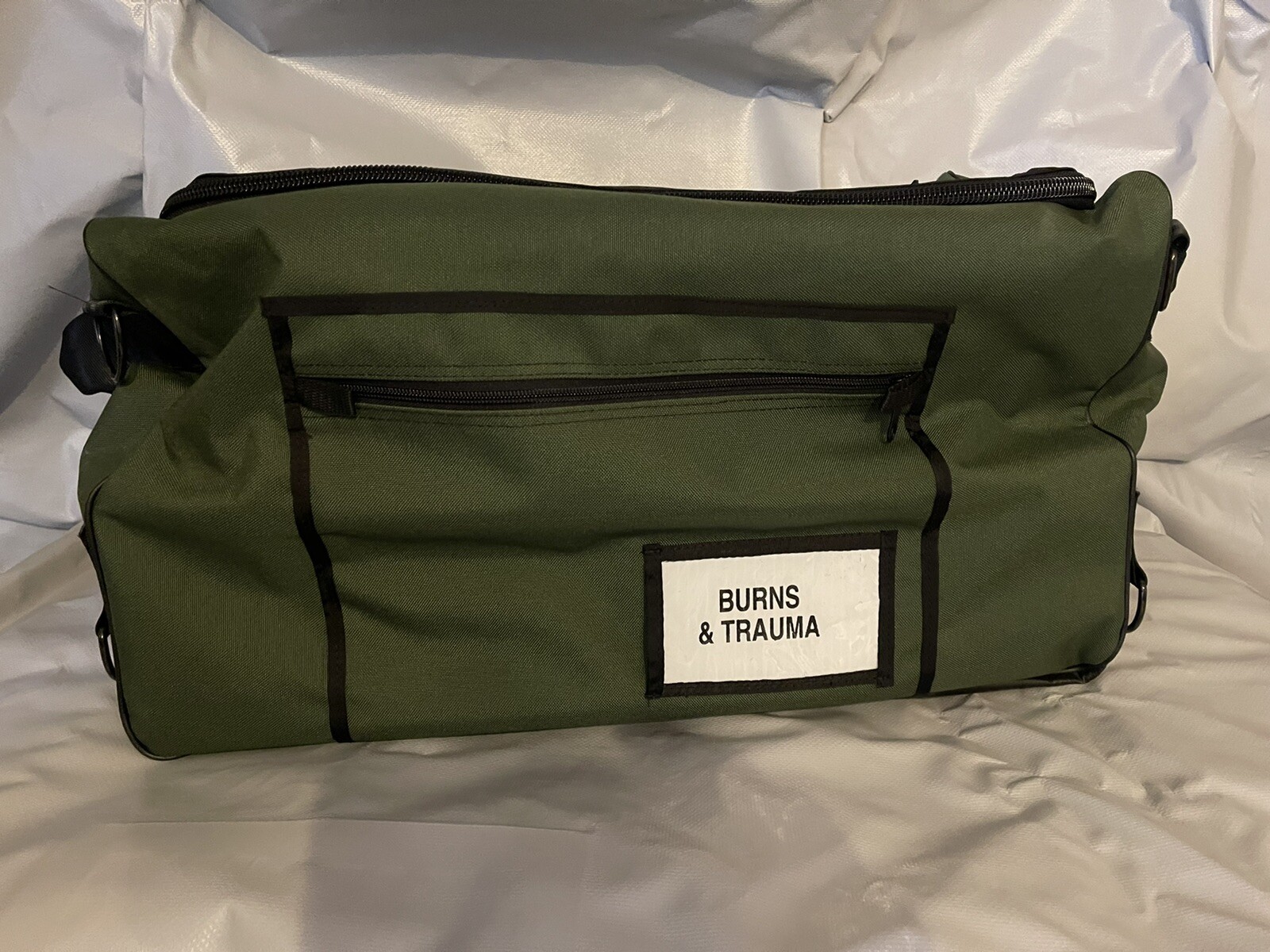 IRON DUCK 44600 OR Trauma Bag,Green 22 x13 ish EMS, Medic, EMT, Ambulance,  