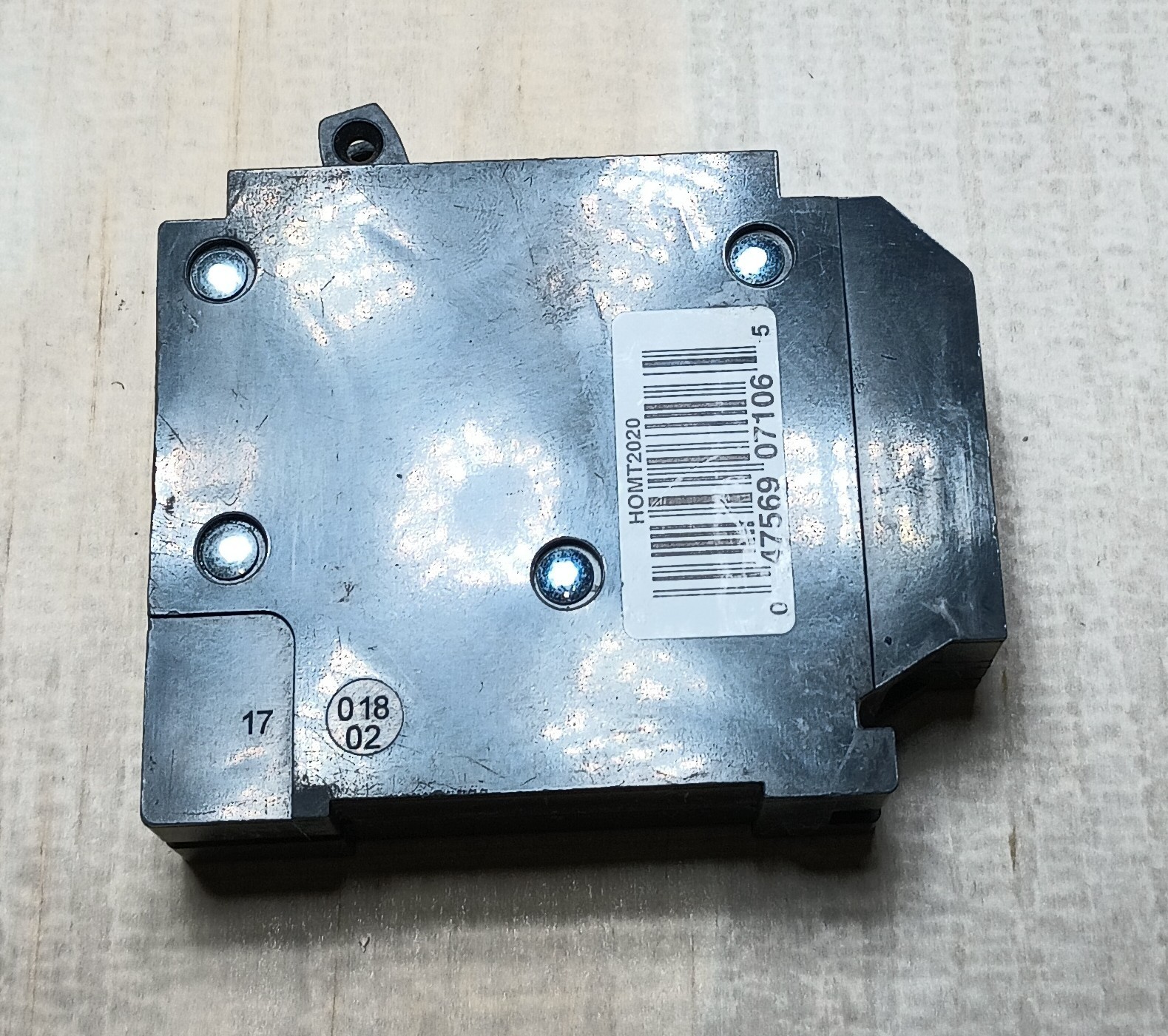 Square D HOMT2020 Circuit Breaker