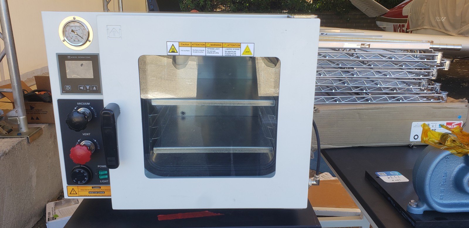 Across International AT09 Vacuum Oven for Physical, Medical & Biological Labs