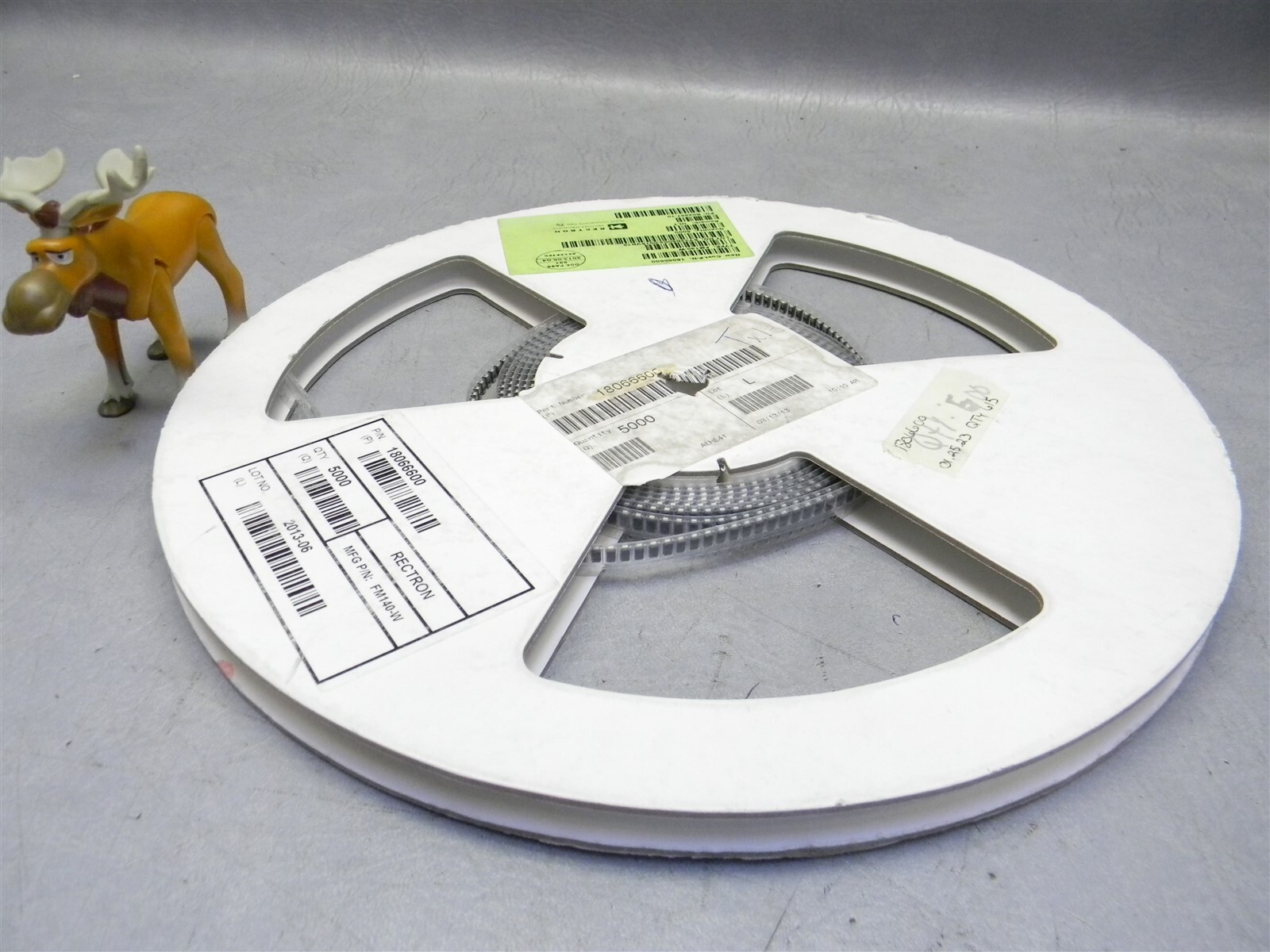 Rectron FM140-W Schottky Diodes & Rectifiers Reel of 615