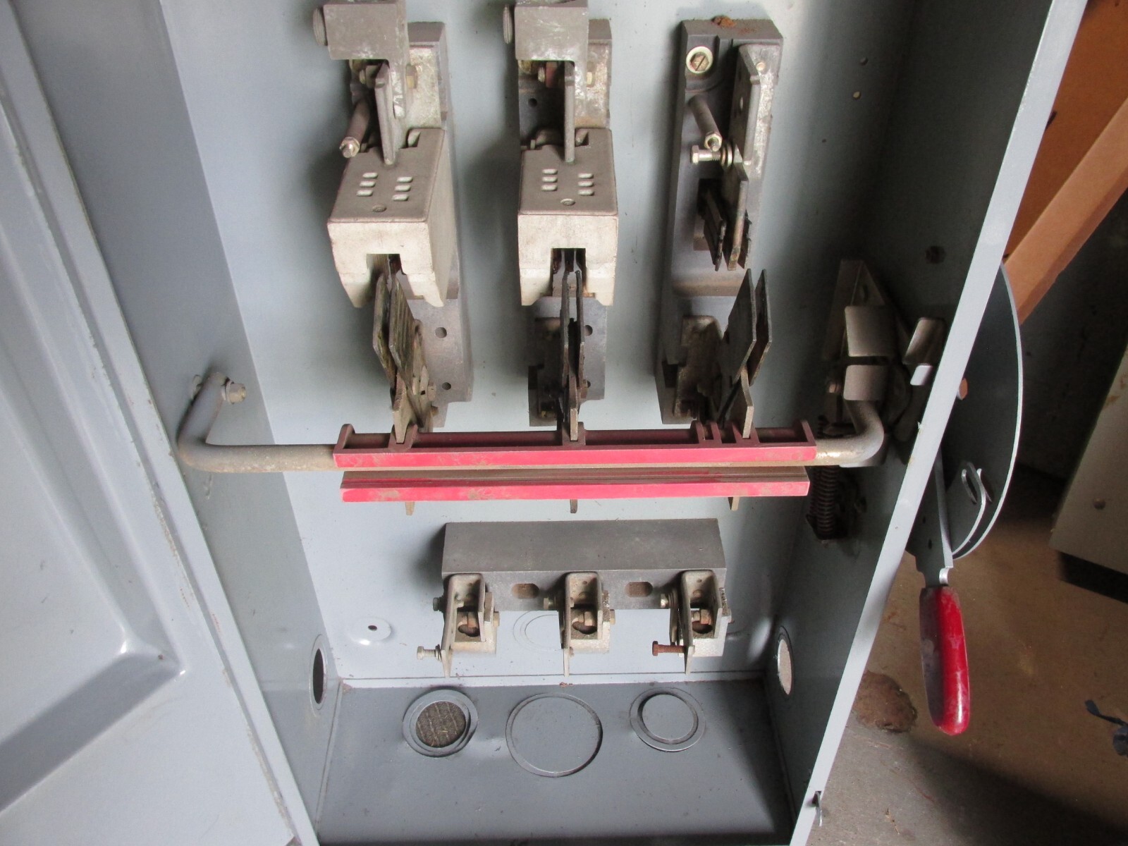 WESTINGHOUSE HEAVY DUTY SAFETY SWITCH HF-365 400 AMP 600 V AC (FUSIBLE)..PR-137