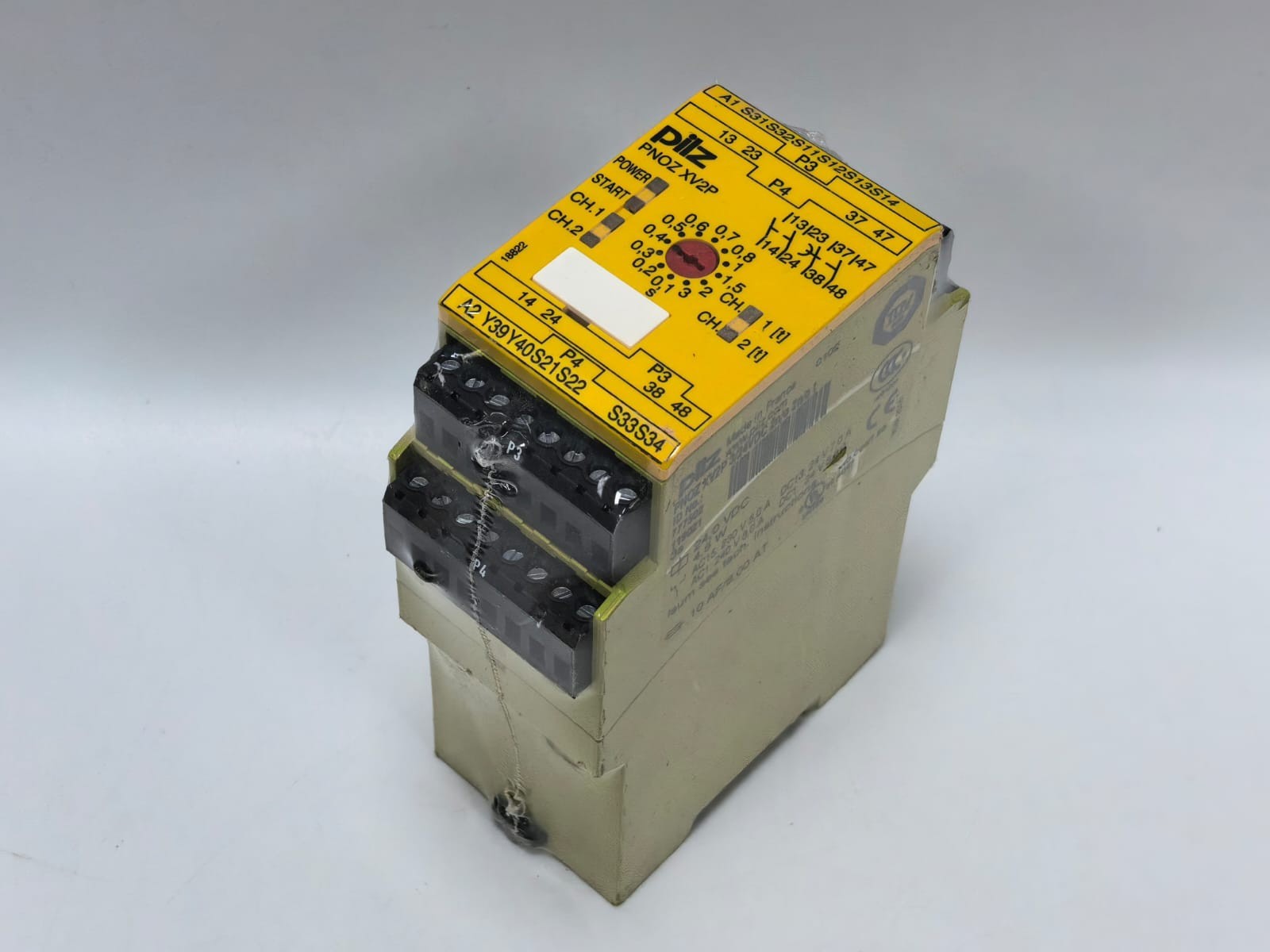 PILZ PNOZ XV2P 3/24VDC 2N/O SAFETY RELAY 777502