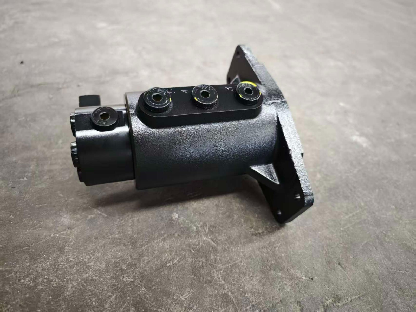 Agrotk OEM Swivel Joint Replacement For DM12X-C Mini Excavator Accessories Black