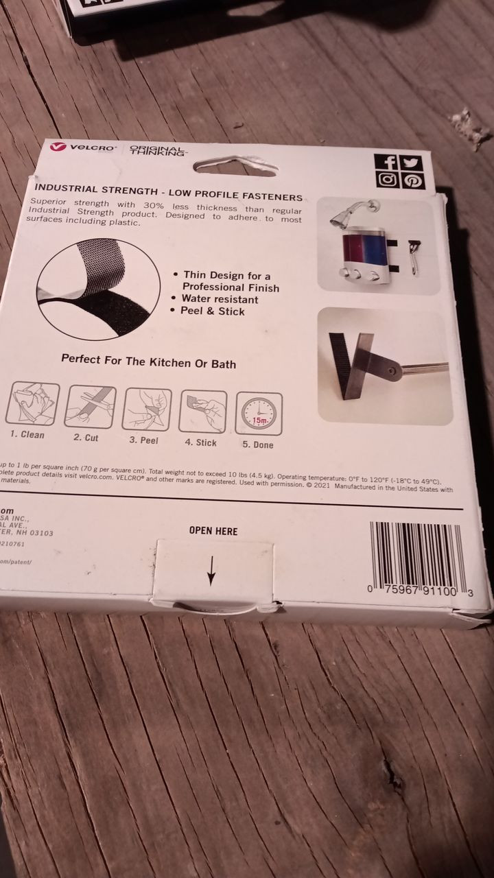 Velcro 91100 1″ x 10′ Industrial-Strength Heavy-Duty Mounting Tape – Black