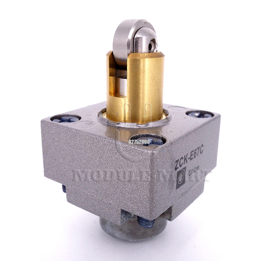 NEW Schneider magnetic switch XCSDMC5902 (XCSZC1-XCSZC5902) 1PCS