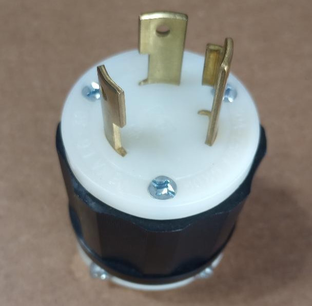 NEW Leviton 2621-CS 250 VAC, 30 A, 0.52 to 0.93″ Cord Locking Plug Free Ship