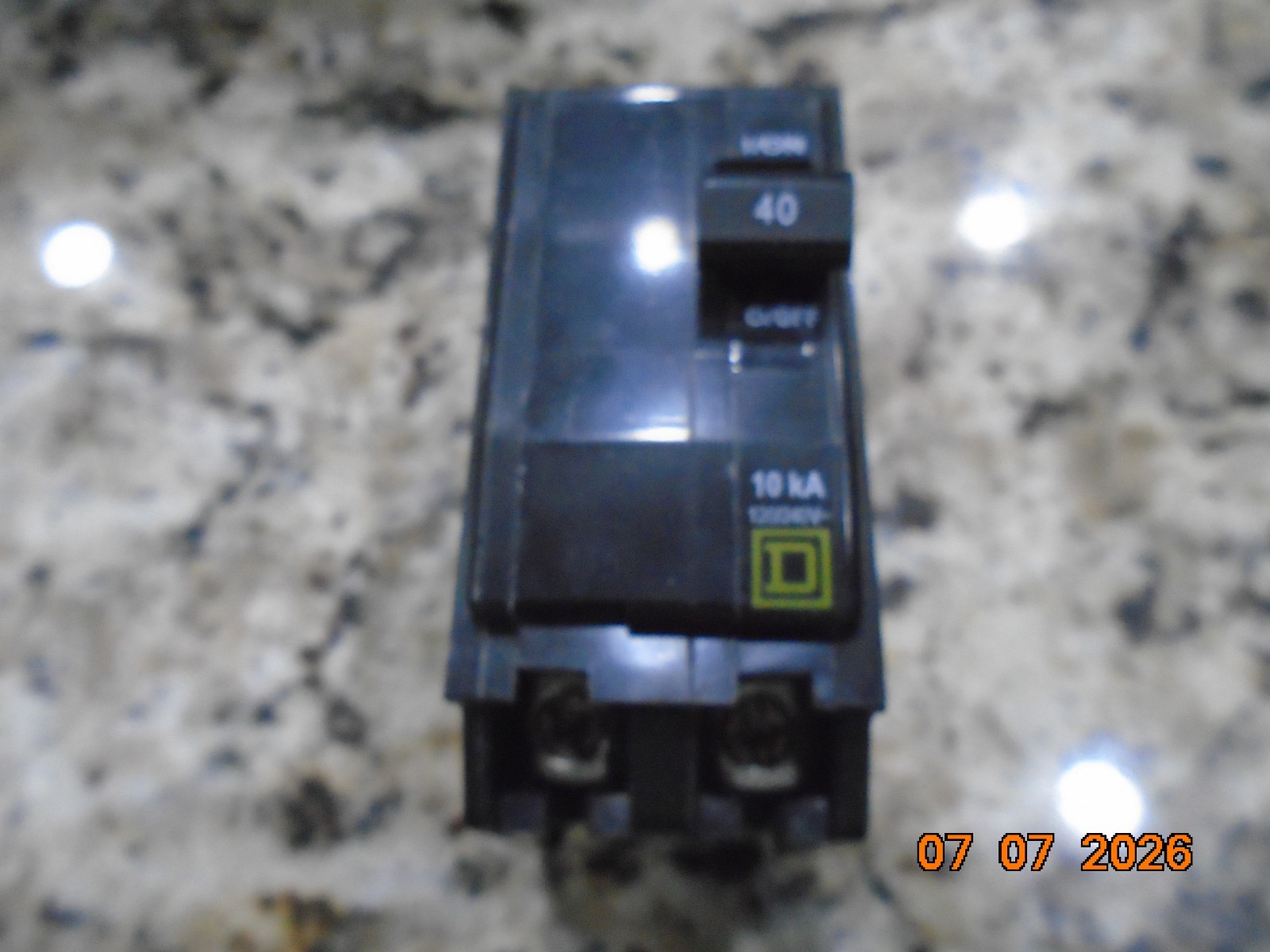 (5) SQUARE D QO240 2 POLE 40 AMP 120/240V PLUG-IN CIRCUIT BREAKERS (5) NEW