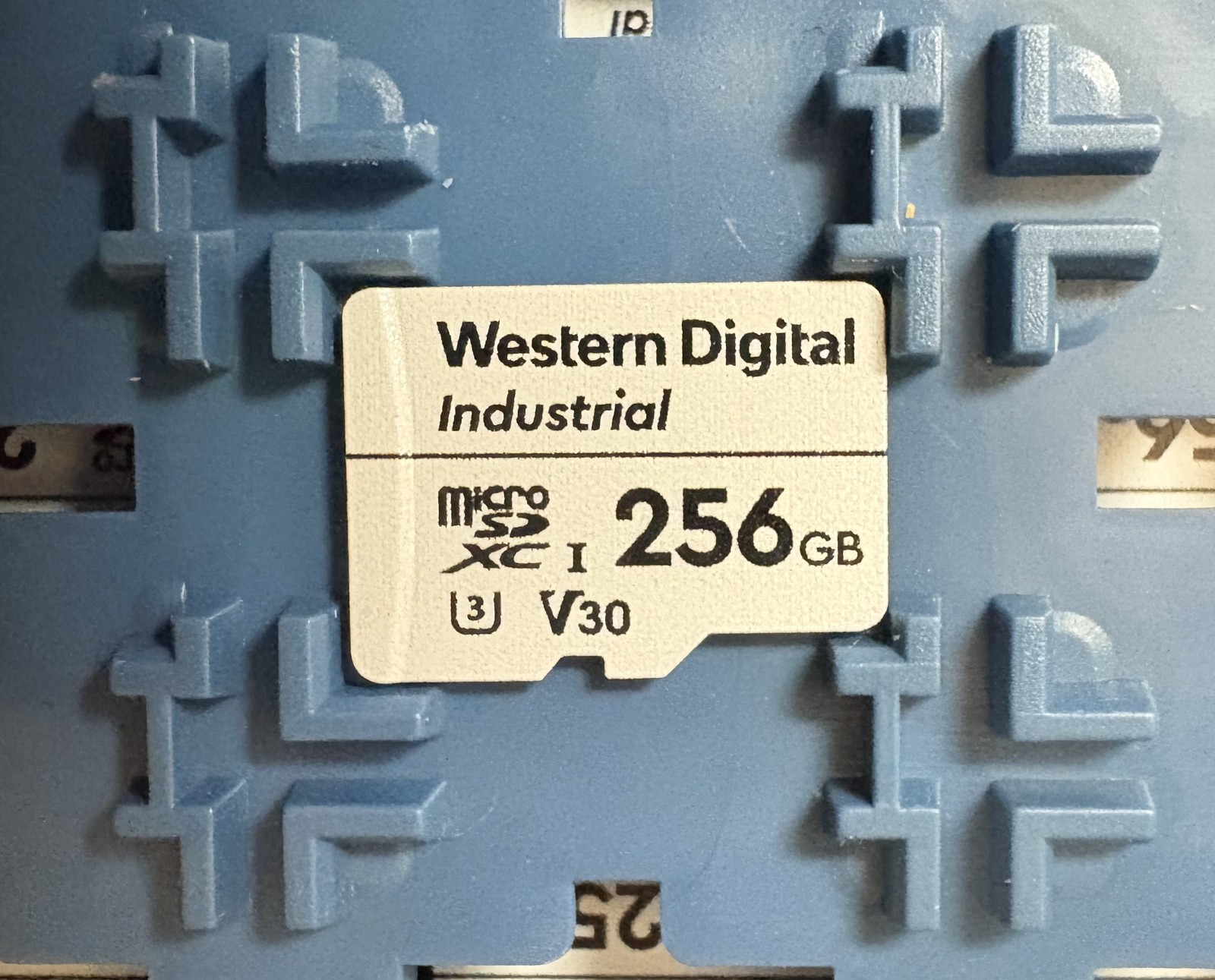 SDSDQAF4-256G-I Western Digital 256GB Industrial microSD card