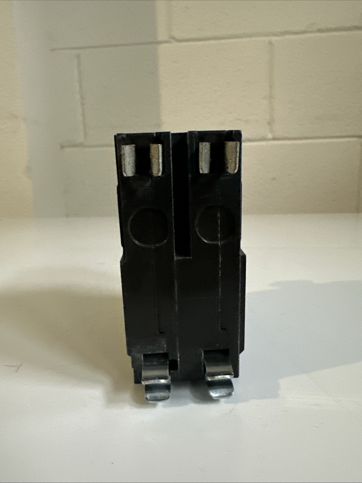 Square D QO240 2-Pole 40 Amp 120/240V Plug-In Circuit Breaker