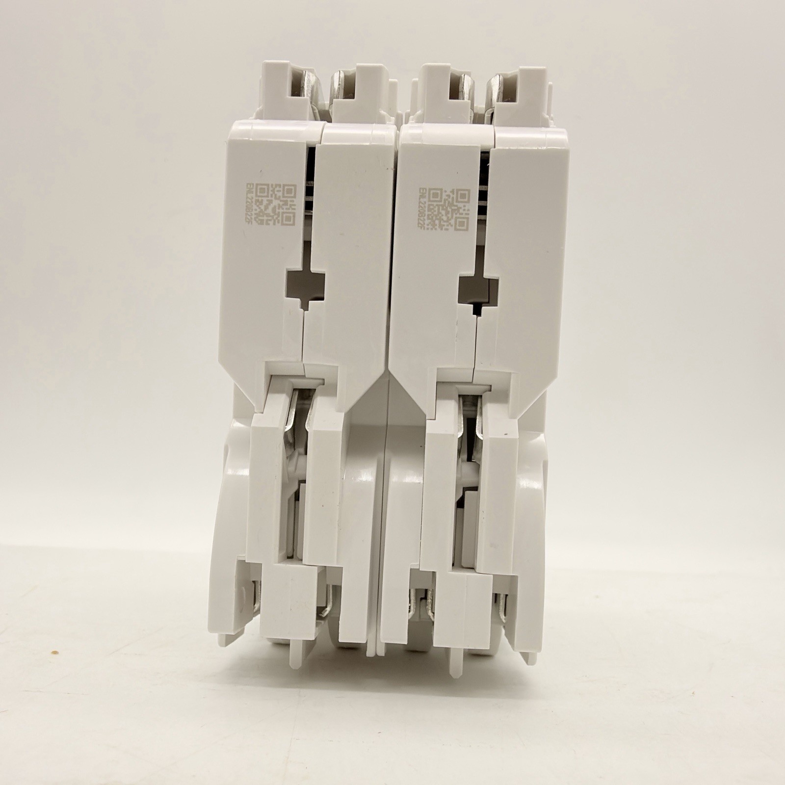 LEVITON LSPD2-T 20A SURGE PROTECTIVE DEVICE PLUG-ON BREAKERS TYPE 1 120V UL NEW