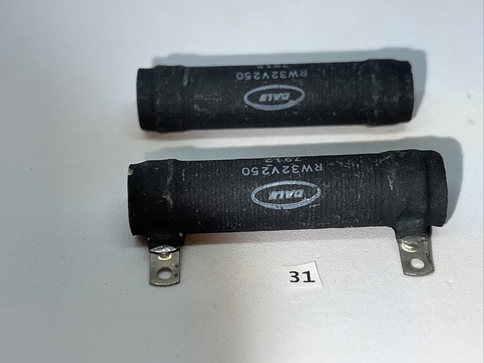 Dale Power Resistor 25 Ohm, 20 Watt RW32V250 New Lot of (2)
