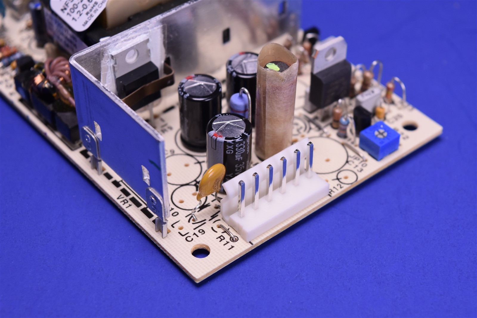 Artesyn Embedded Technologies NFS40-7615J Power Supply AC/DC PSU 40W 15VDC 3.3A