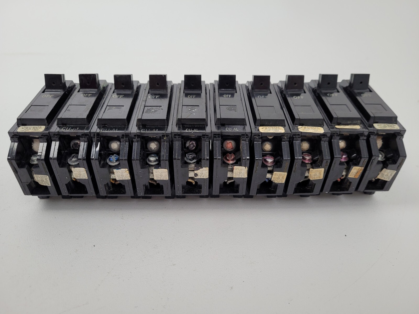 Lot of 10 – THQB1120 GE 20 Amp 240 Volt Circuit Breaker – Next Day Option