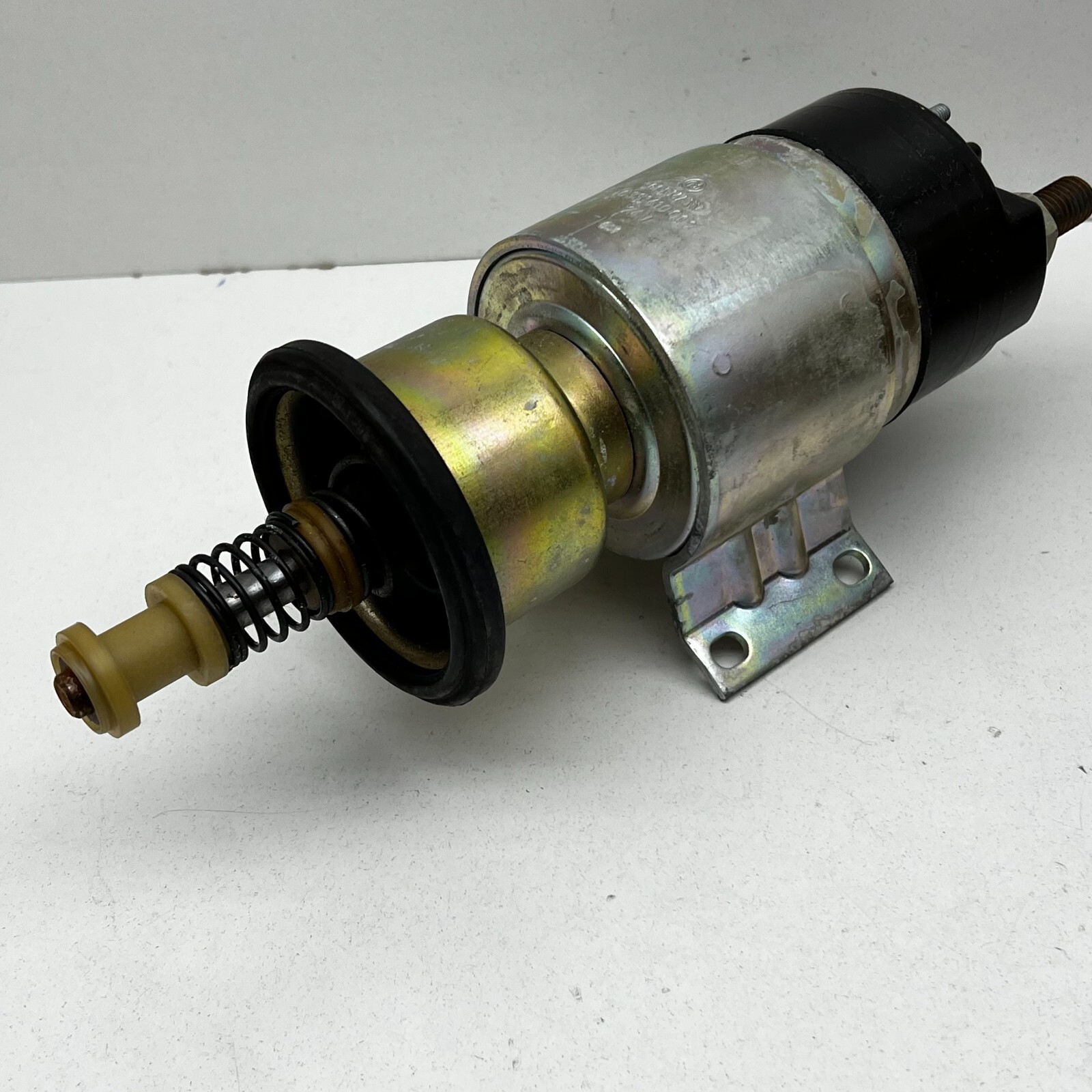 Genuine CAT Caterpillar 3T0868 Solenoid 24V (Bosch 0331410002) ~Some Oxidation~