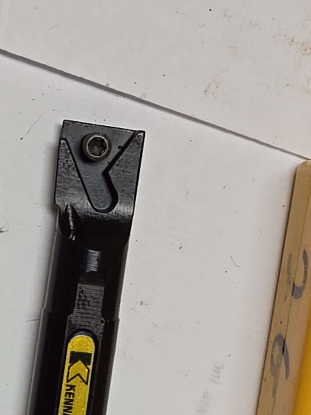 New Kennametal 3/8 Dia A06-STFPR2 Thru Coolant Indexable Boring Bar