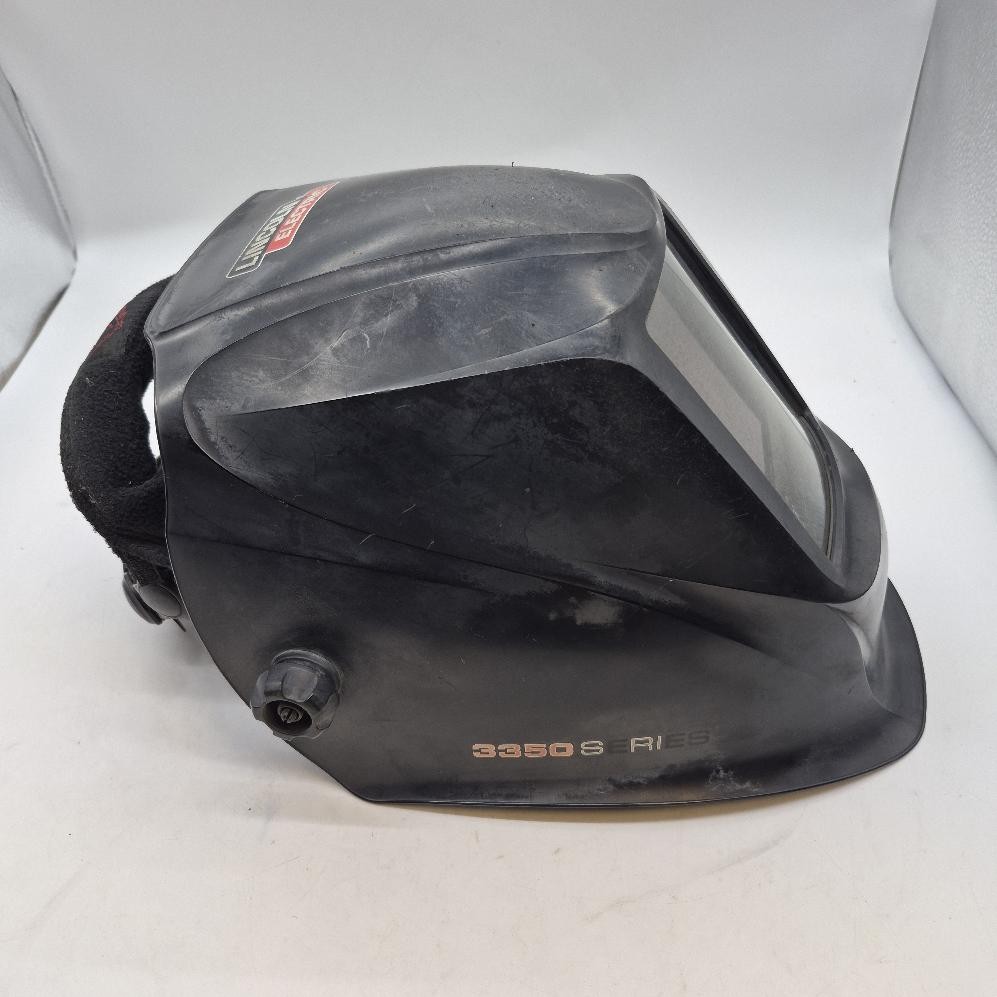 Lincoln Electric 3550 Series Auto Darkening Welding Helmet Black (GO1069369)