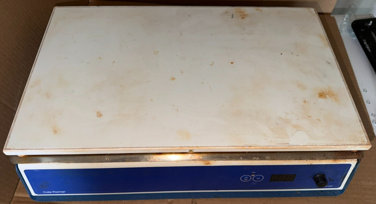 Cole-Parmer HP-200D-XL-C Digital Ceramic Hot Plate 30x50cm 230V 2250W