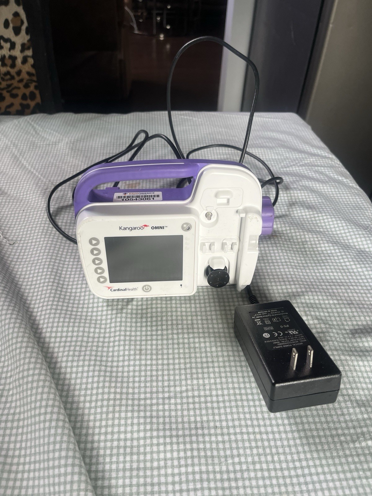 Cardinal Health Kangaroo OMNI Portable Enteral Feeding Pump Audible/Visual Alarm