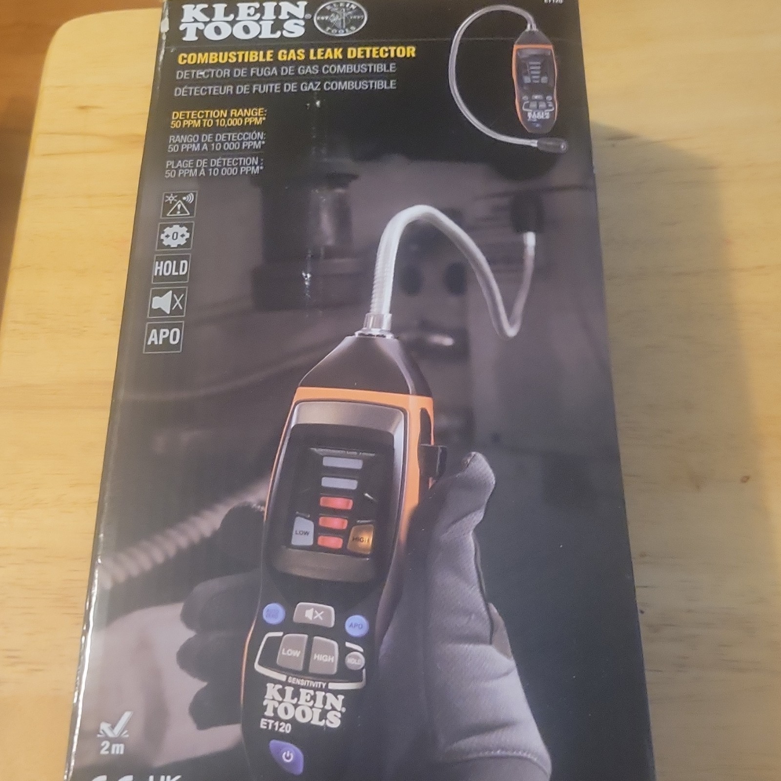 Klein Tools ET120 Combustible Gas Leak Detector with Klein Tools Carry Case