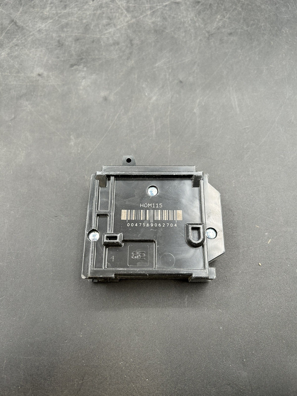 (10) Square D – HOM115CP Homeline 15 Amp Single-Pole Circuit Breaker (READ!!!)
