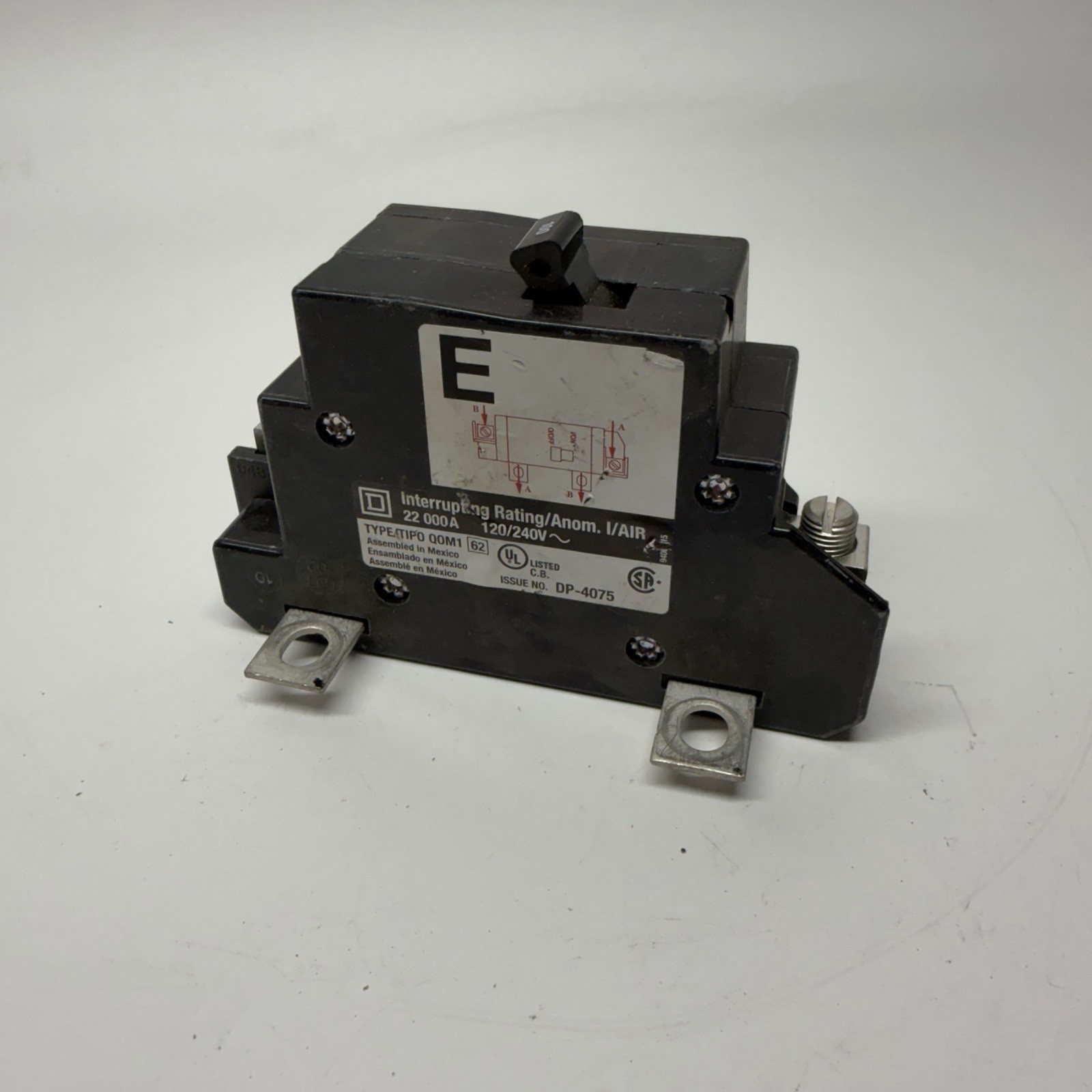 Square D QOM100VH8106 22kA 2 Pole 100 Amp Bolt On Main Circuit Breaker
