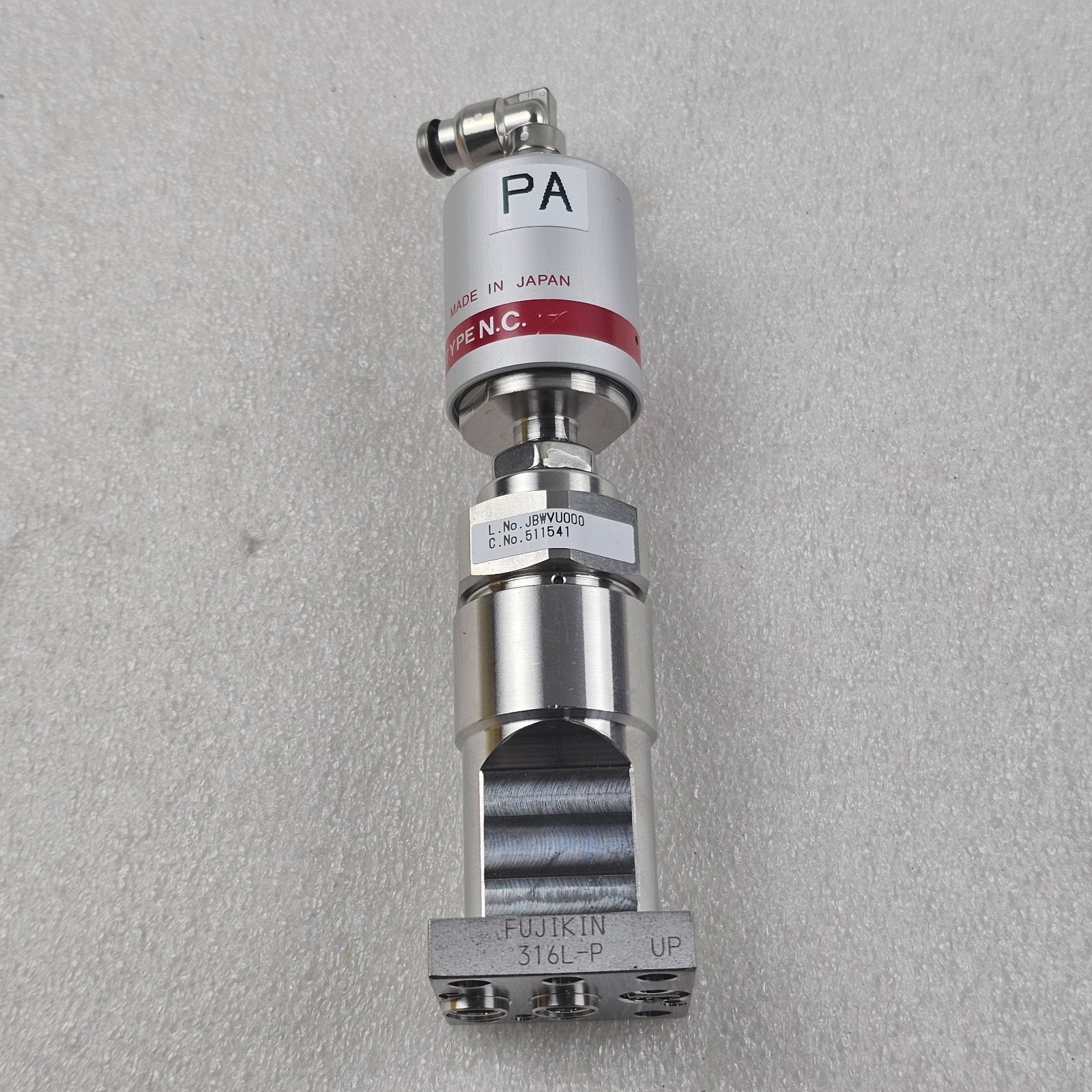 Fujikin Incorporated O.P. 0.5~0.6MPa TYPE N.C./ FUJIKIN316L-P / JBWVU000