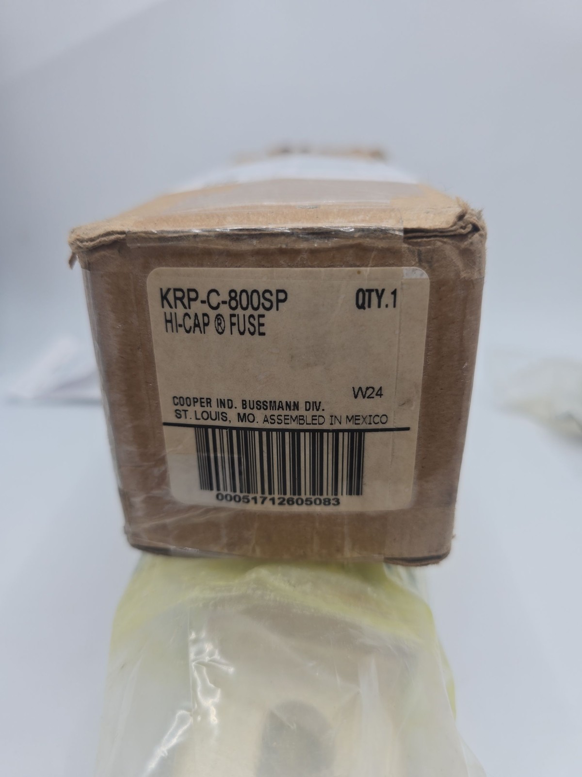 Bussmann KRP-C-800SP Hi-Cap Fuse 800A 600V Class L Low-Peak Time-Delay sealed