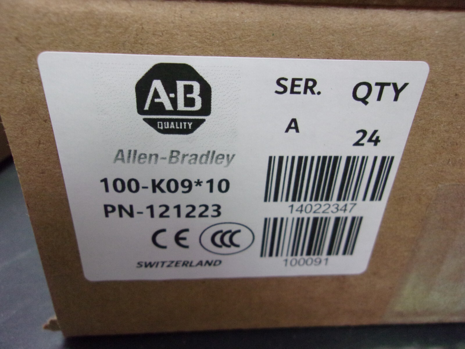 ALLEN-BRADLEY 100-K09*10 SERIES A CONTACTOR RELAY, 24VOLT, 0443B
