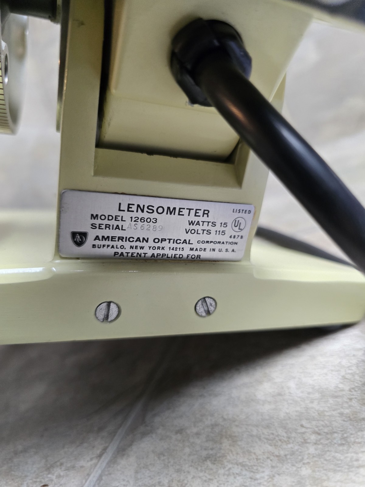 American Optical LENSOMETER (model:12603) 15 Watts /115 Volts