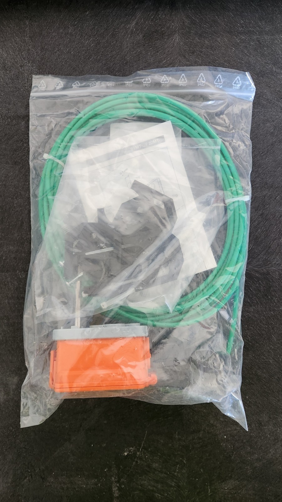 Belimo 22MT-525 Averaging Temperature Sensor New In Box