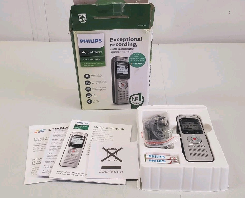 Philips DVT2015 VoiceTracer 8GB Voice Recorder Audio Recorder New Open Box READ