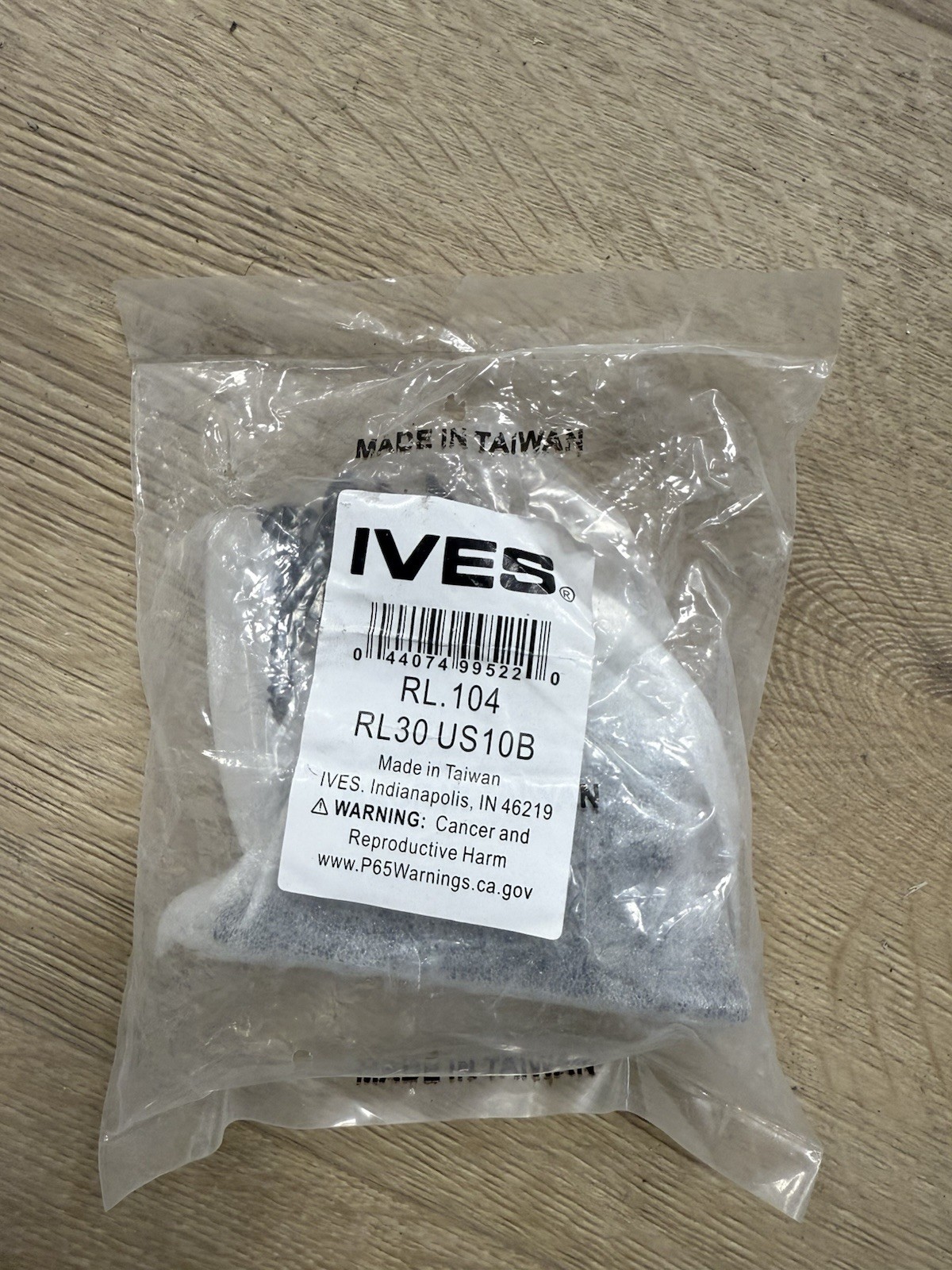 10Pcs – IVES RL.104 RL30 US10B Roller Latch Black