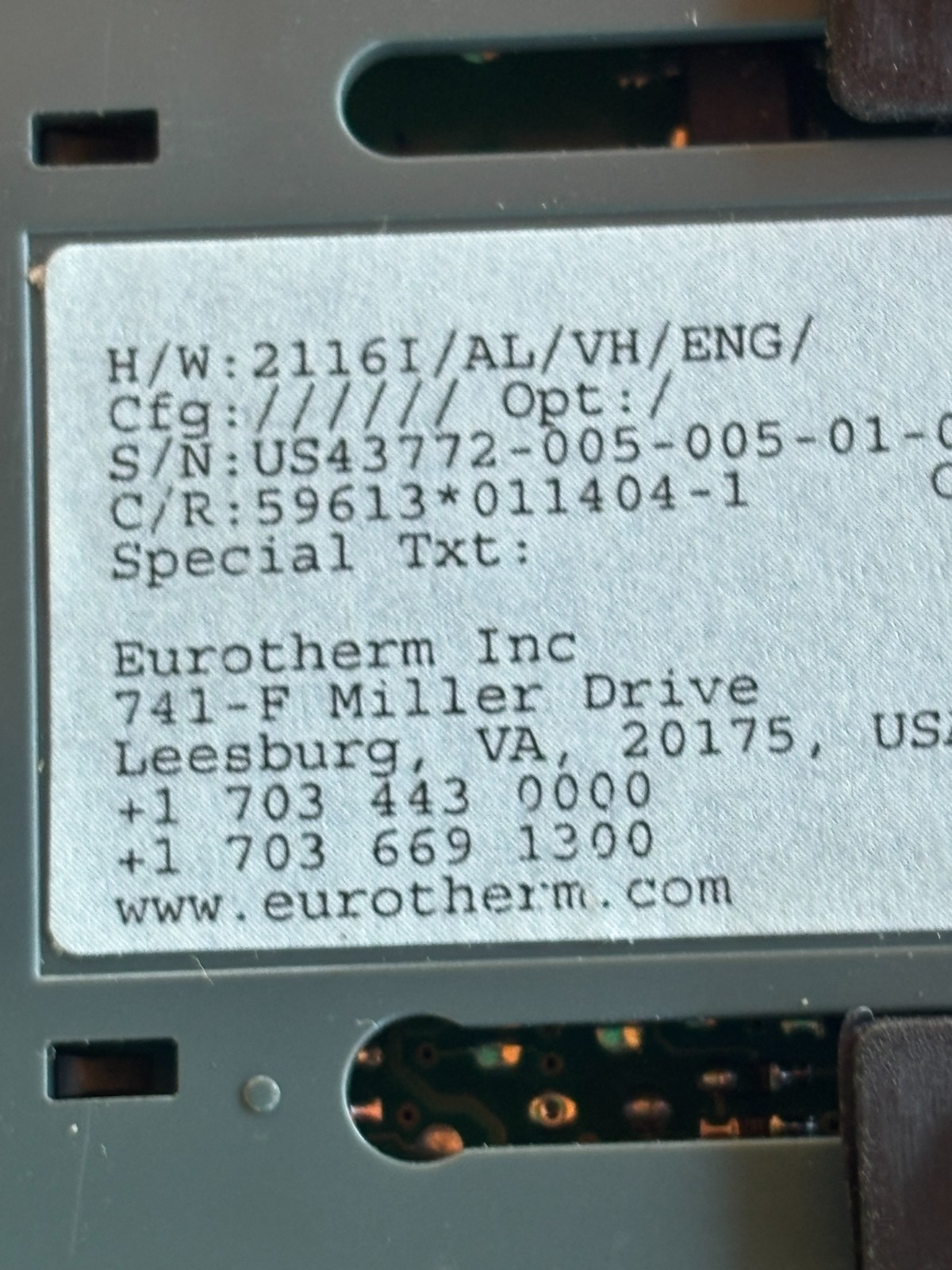 1EA – Eurotherm 2116I/AL/VH/ENG Temperature Controller