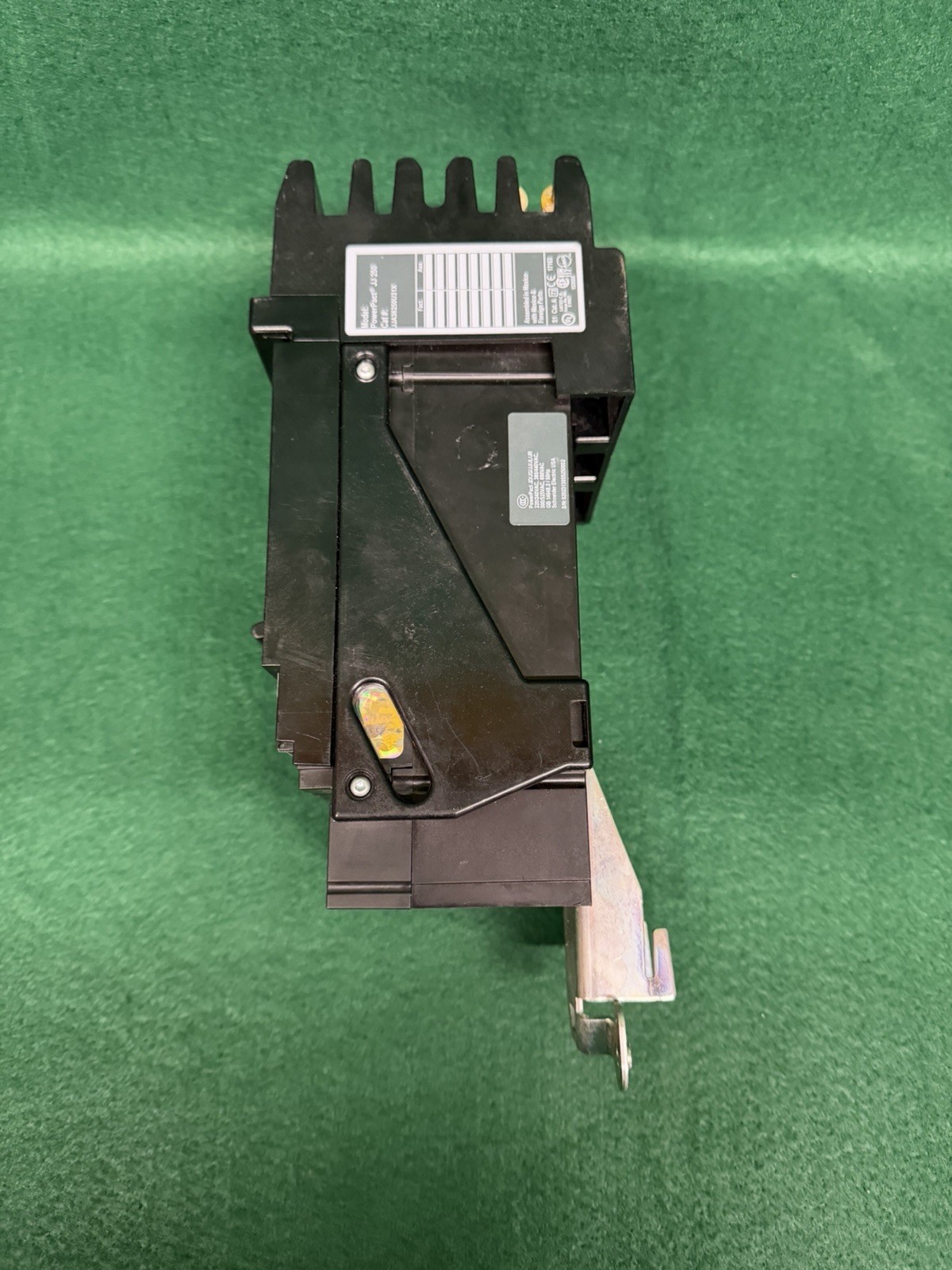 Surplus Pre-owned Square D JJA36250U31X -3P 600V 250A 65K I-Line Circuit Breaker