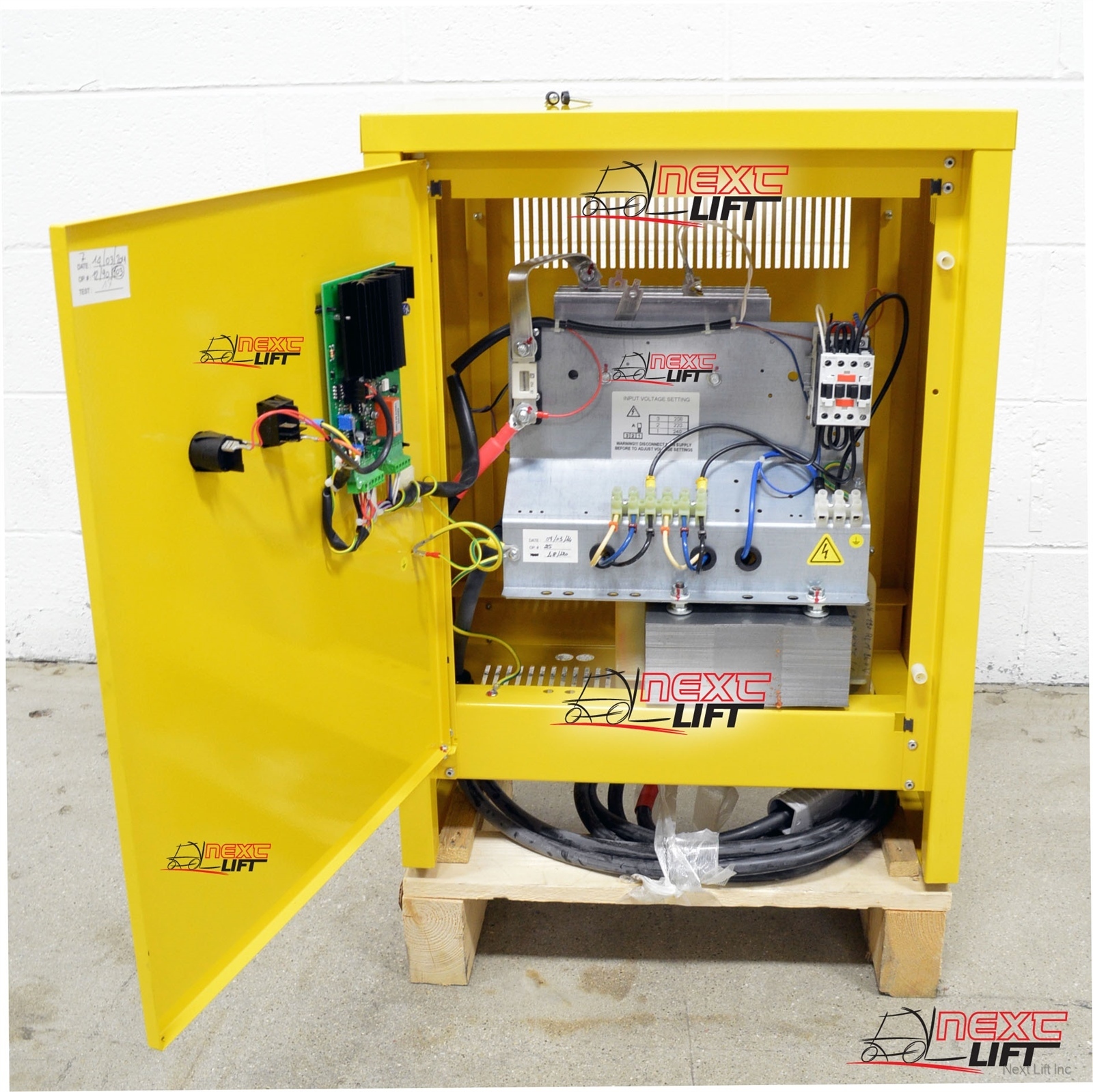 NEW 36 VOLT 160 AMP 240V SINGLE PHASE FORKLIFT CHARGER 36V 208V 220V 1P 880 A/H