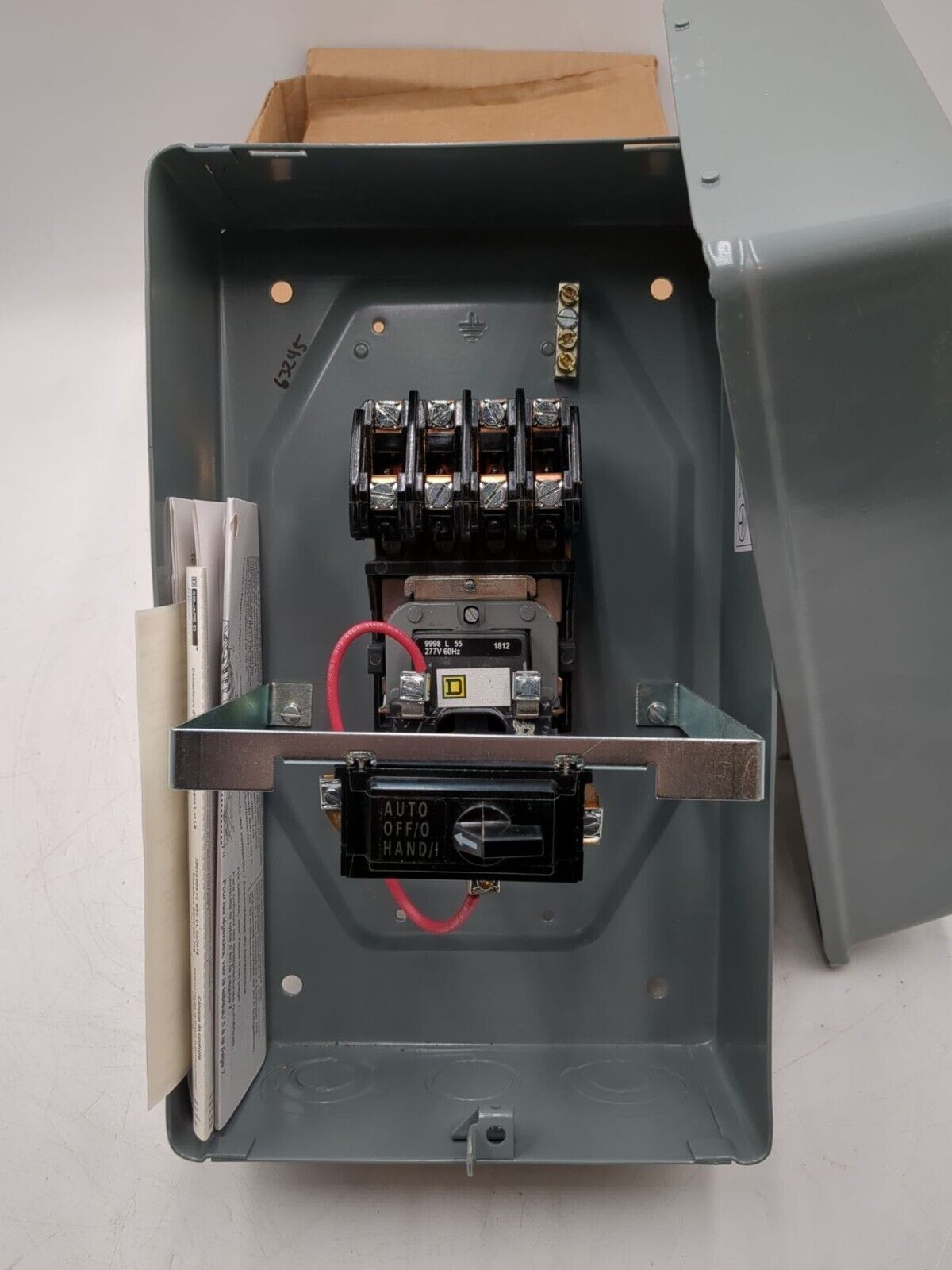 Square D 8903LG40V04C Lighting Contactor 4P 20A Coil 277V Electrically Held