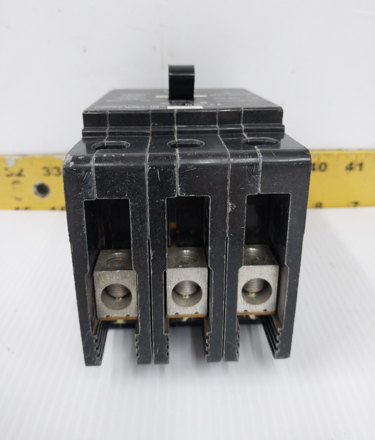 Square D 60 Amp Bolt-On Circuit Breaker 240 / 480Y/277 VAC 3 Pole EDB34060