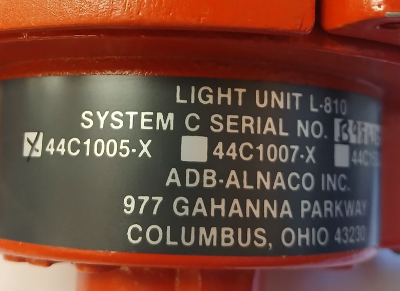 light unit L -810 44C1005-X ADB-ALNACO INC