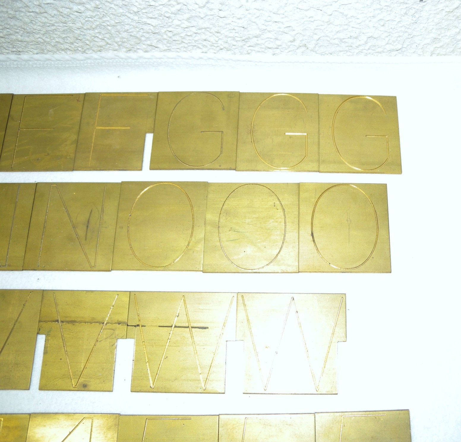 NEW HERMES ENGRAVOGRAPH 35-008 REGULAR BLOCK FONT SET, 2-1/2″ FONT TYPE SIZE