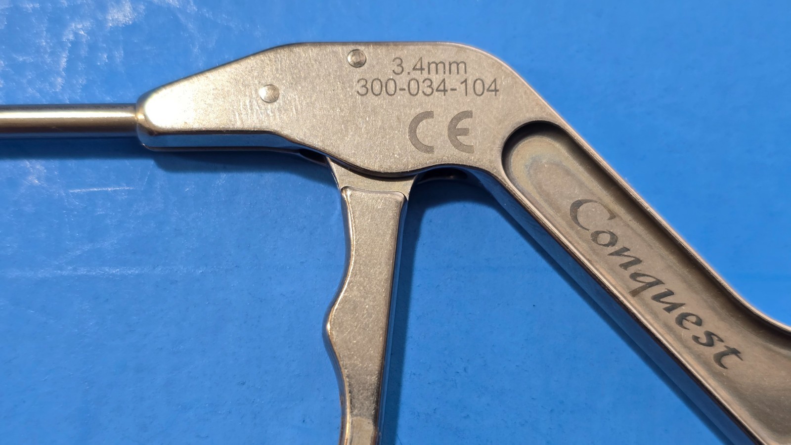 Stryker Conquest 300-034-104 Arthroscopy Punch UP 3.4mm Angle UP.