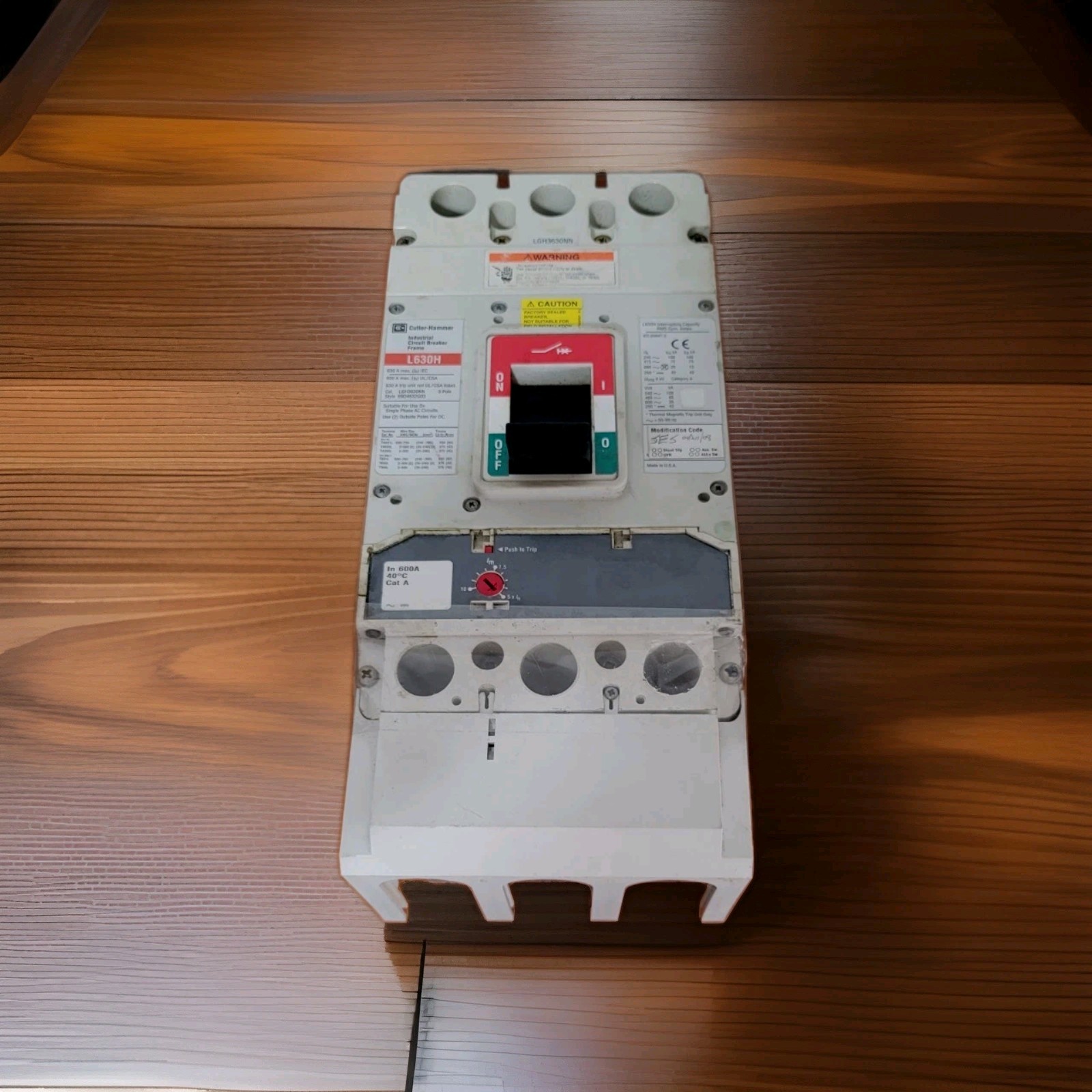 EATON Cutler-Hammer LGH3630NN Circuit Breaker L630H Frame 600A, 3P, 600VAC