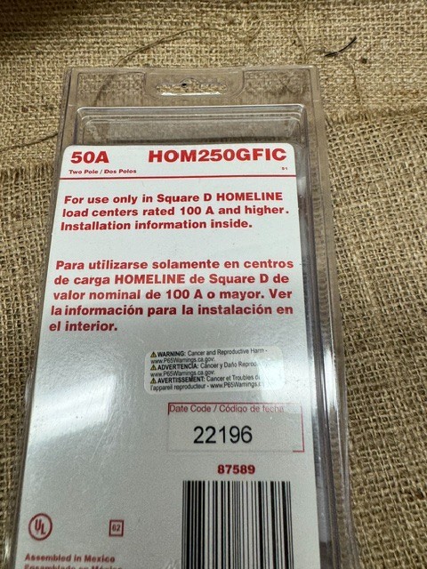 Square D Homeline HOM250GFIC 50A Two Pole Circuit Breaker & GFIC*New