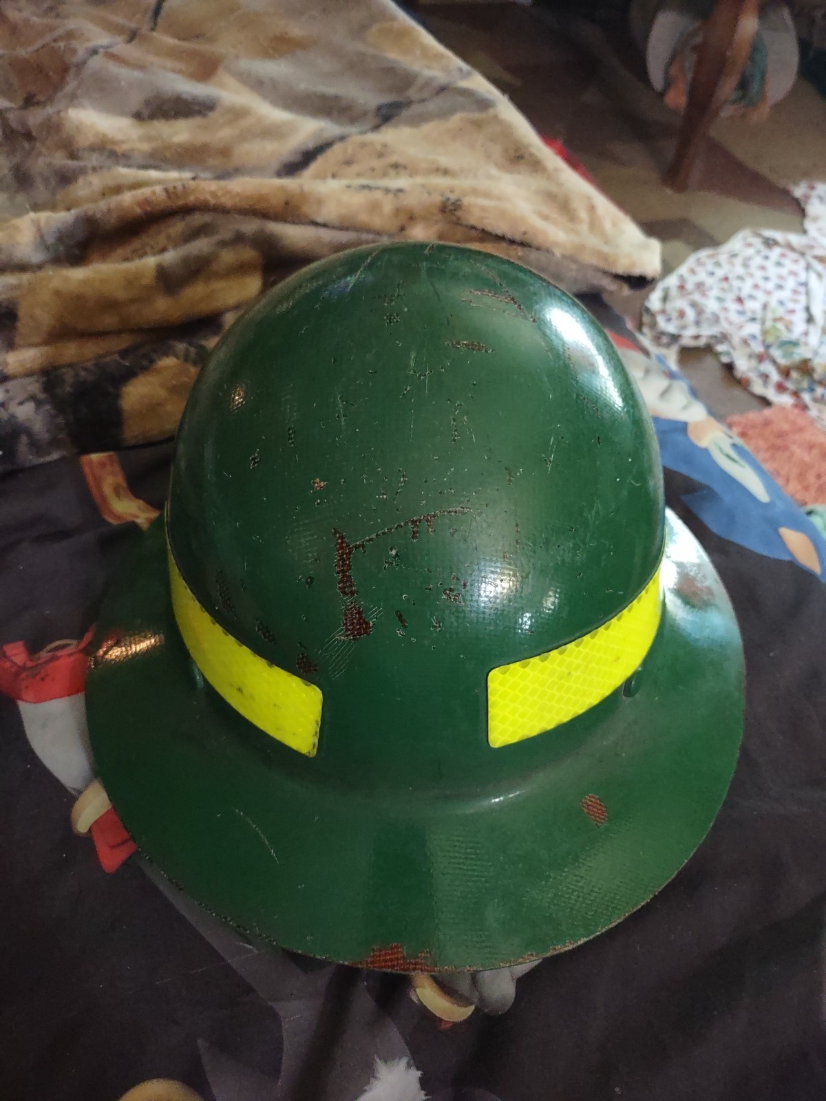 MSA Skullgard Full Brim Construction Hard Hat fiberglass safety Class G