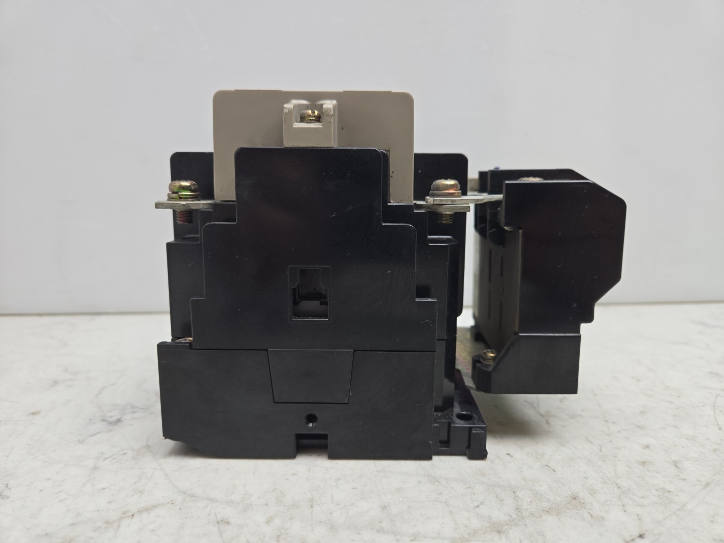 Mitsubishi S-K95 Magnetic Contactor 3 Pole w/ TH-K60TAKP Overload Relay Damage