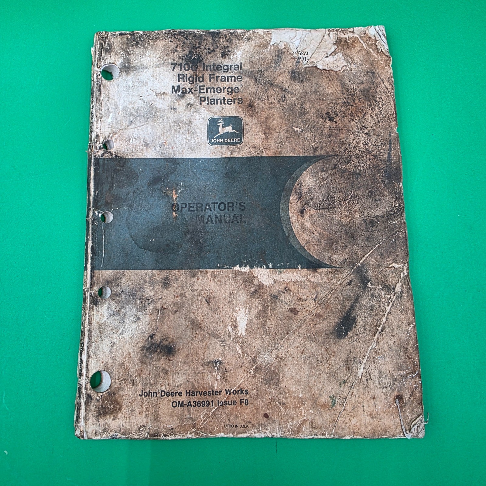 JOHN DEERE 7100 MAX-EMERGE INTEGRAL PLANTERS OPERATOR’S MANUAL OM-A36991