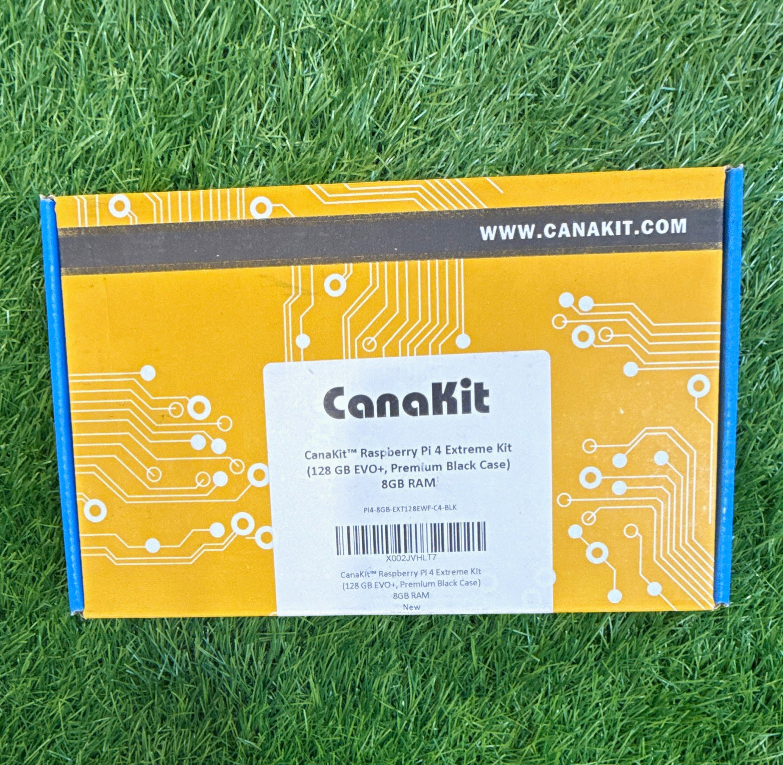CanaKit Raspberry Pi 4 Extreme Kit 8GB RAM 128GB EVO+ Premium Black Case