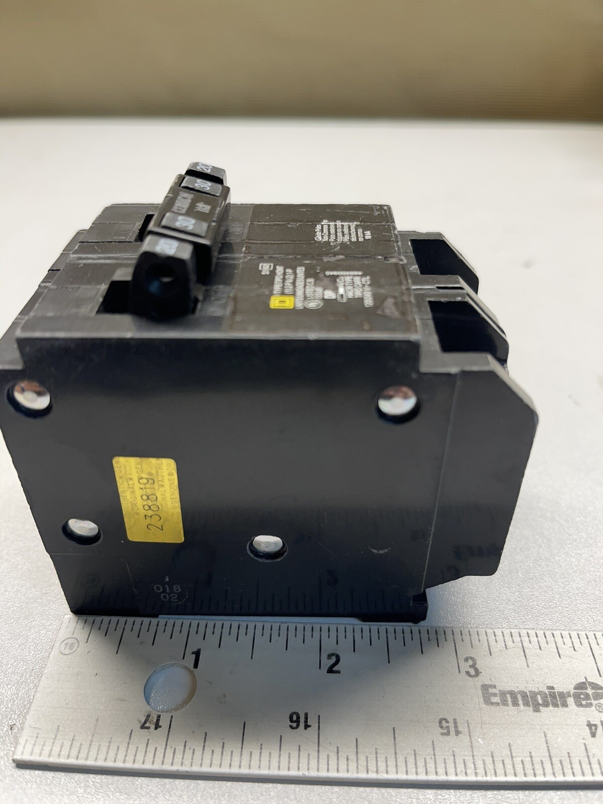 Square D HOMT2020230 1 Pole 20 Amp 120v And 2 Pole 30 Amp 240v Type HOMT Quad