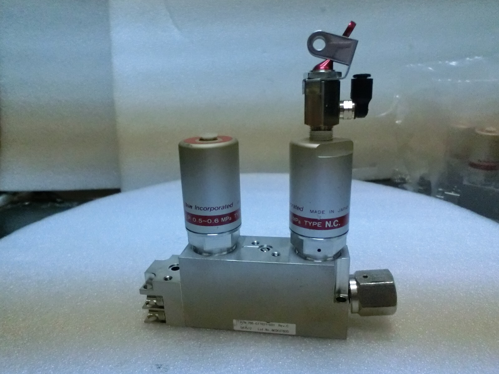Lam 766-077821-501 Rev C Hybrid Diaphgram Valve,Fujikin 316L-P 0.5-0.6Mpa_,96670