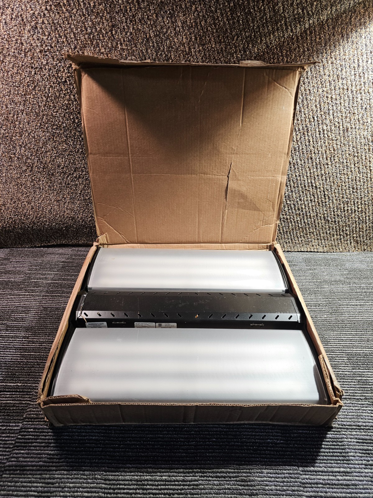 ILP EDV2-30L-U-50-FRL Endeavour 2.0 LED High Bay 5000K 120-277V 229W 50/60Hz
